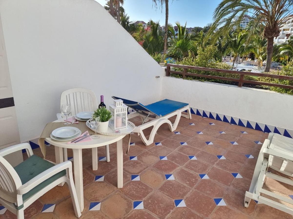 Studio Apartment No 1 Directly On The Beach And Sea, Terrace, Heated Pool, Wifi Playa de las Americas  Esterno foto