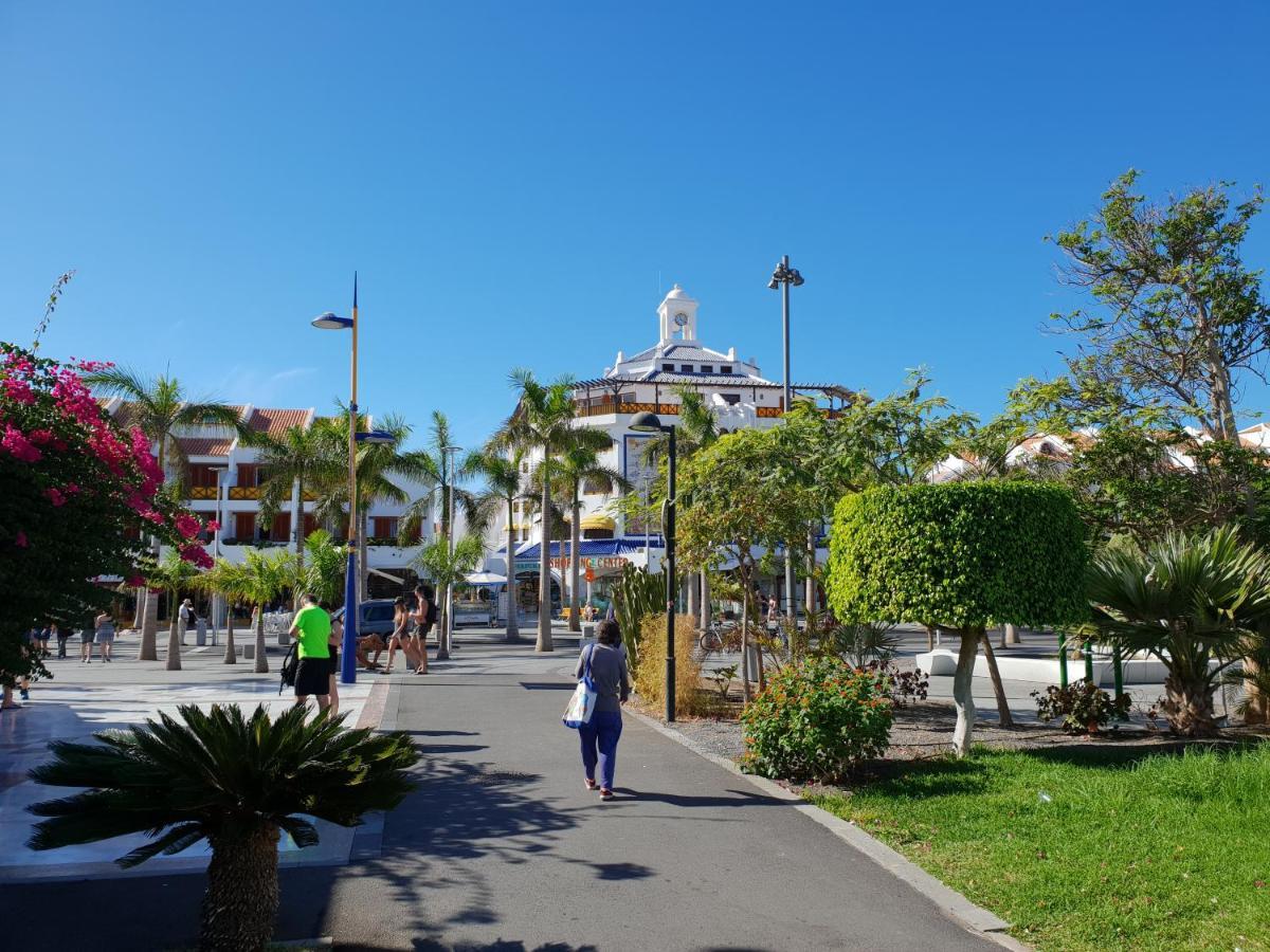Studio Apartment No 1 Directly On The Beach And Sea, Terrace, Heated Pool, Wifi Playa de las Americas  Esterno foto